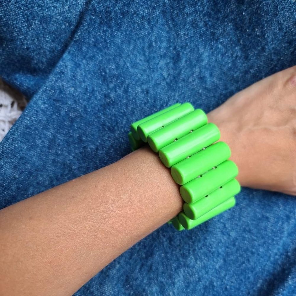 Bright green vintage bracelet
